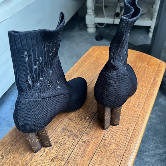 Louis Vuitton Silhouette Ankle Boot - Picture 2 of 8